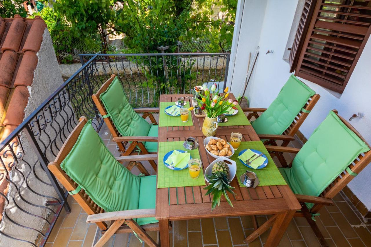 Apartman Dag Подстрана Екстериор снимка