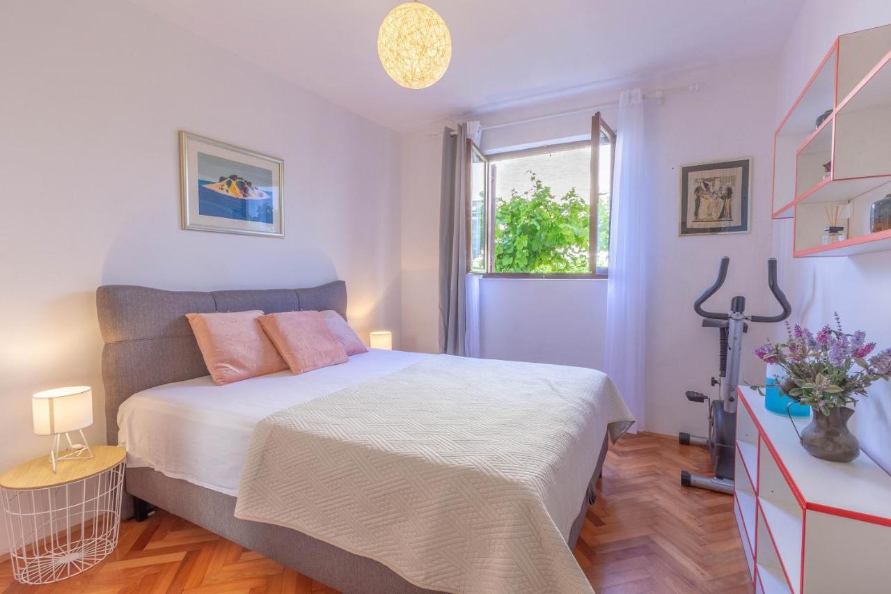 Apartman Dag Подстрана Екстериор снимка