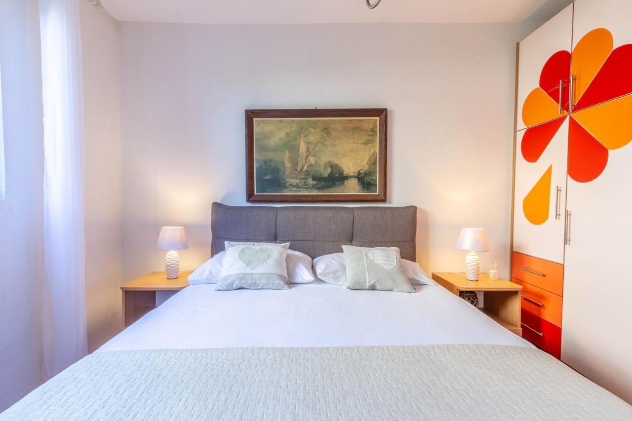 Apartman Dag Подстрана Екстериор снимка