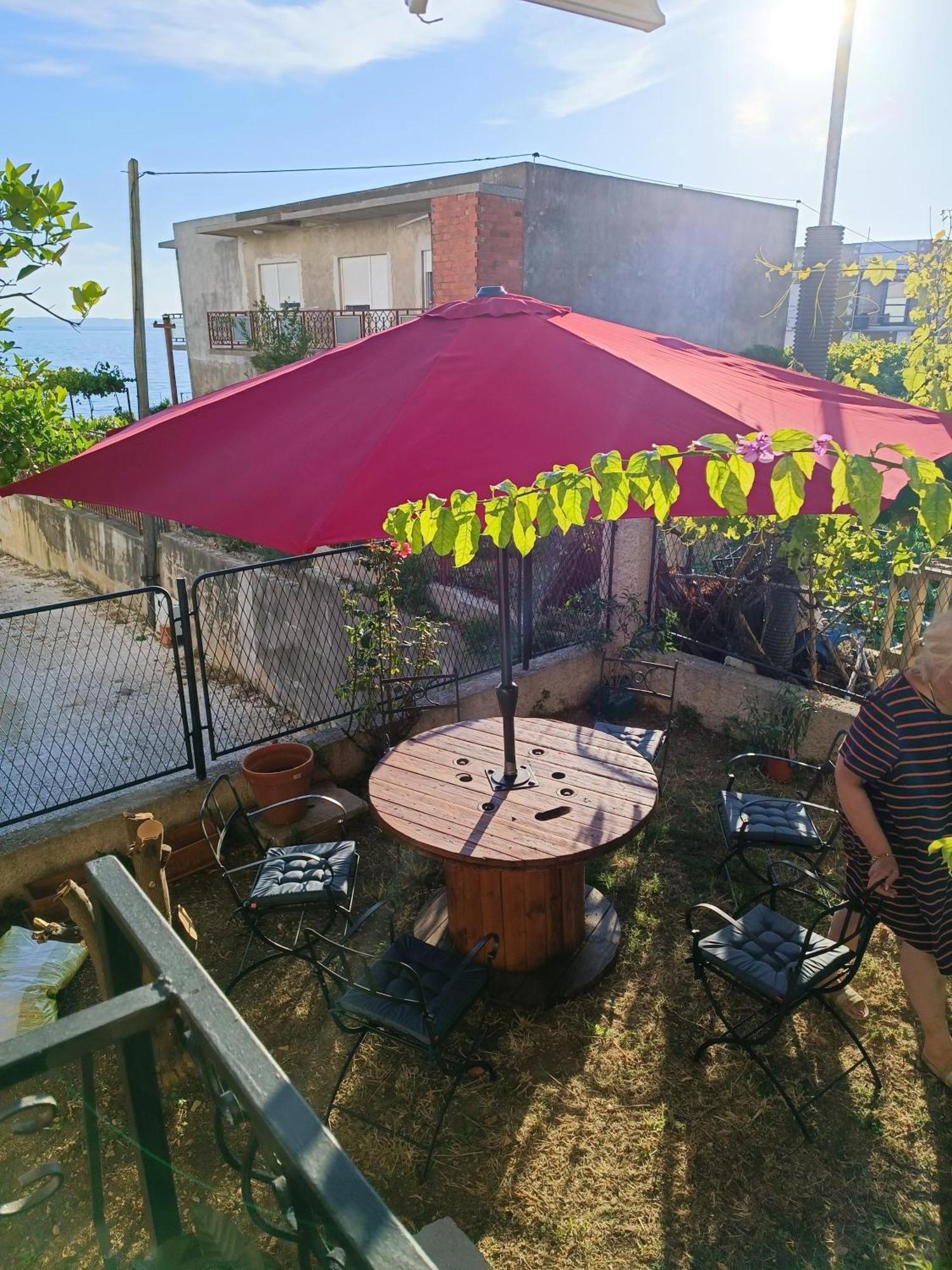Apartman Dag Подстрана Екстериор снимка